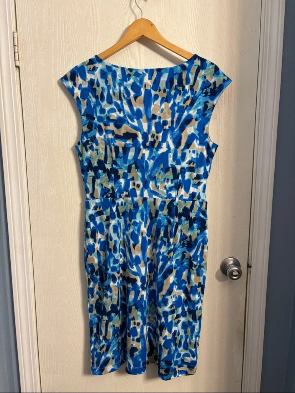 Ann Taylor Blue and Tan Abstract Faux-Wrap Midi Dress - Picture 6 of 8